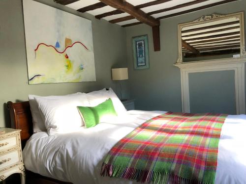 Crown House Great Glemham — 4-Star Luxury Hotel in Saxmundham, United Kingdom