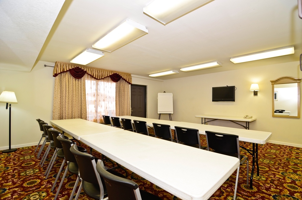 Americas Best Value Inn Ft. Myers - photo 19
