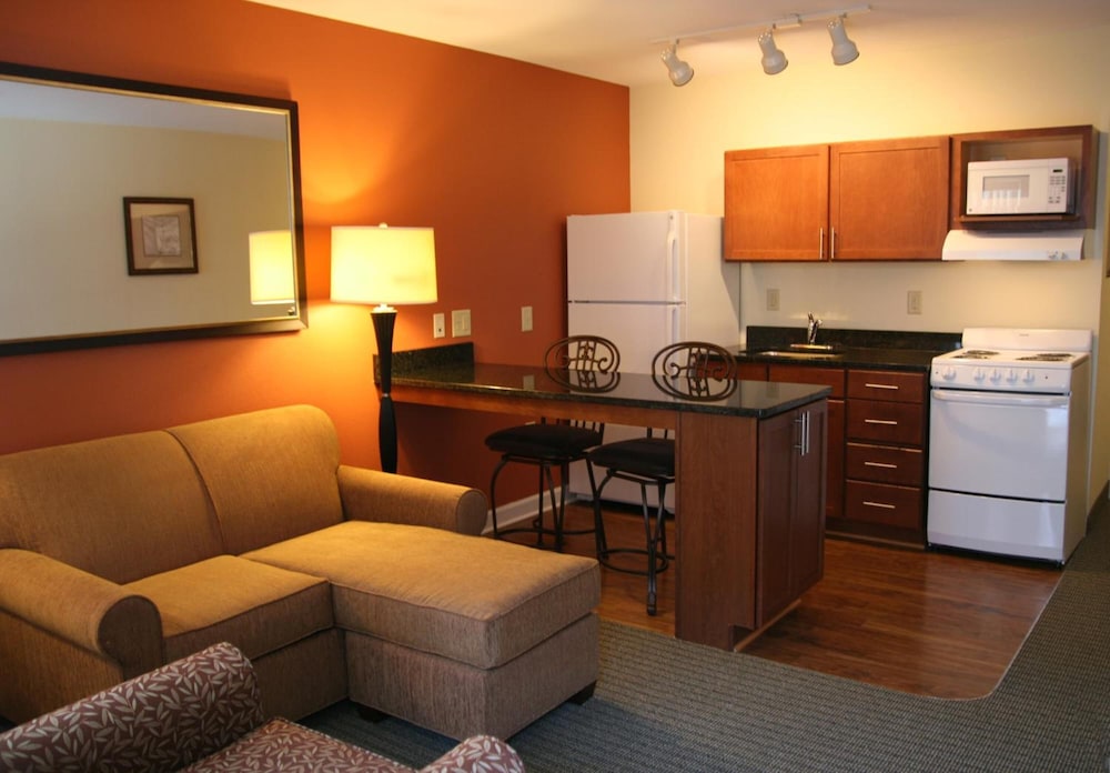 Affordable Suites Mooresville LakeNorman - photo 19