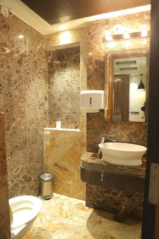 Leeway Hotel — New Delhi — photo 5