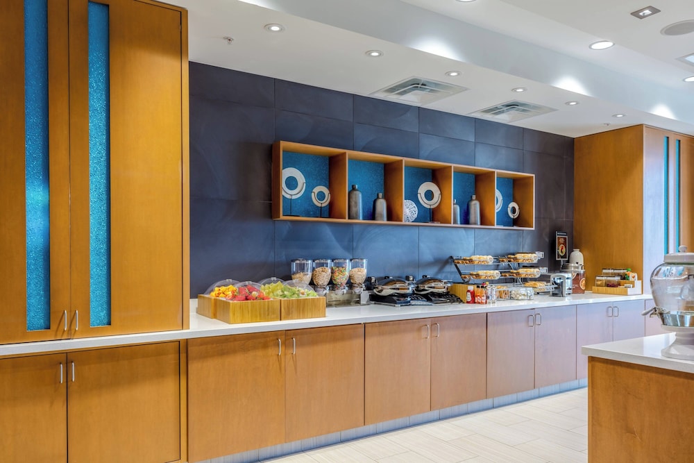 SpringHill Suites by Marriott Columbia - photo 30