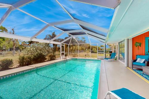 Seaside Serenity - carbon neutral hotel in Punta Gorda