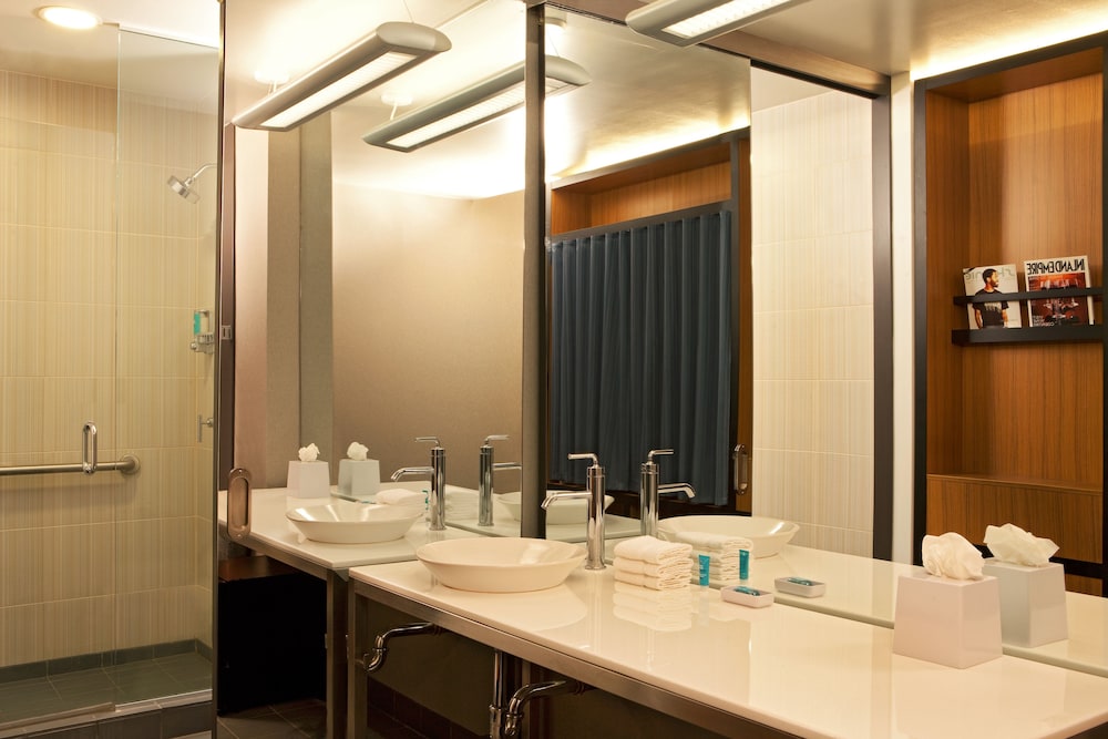 Aloft Ontario Rancho Cucamonga - photo 8