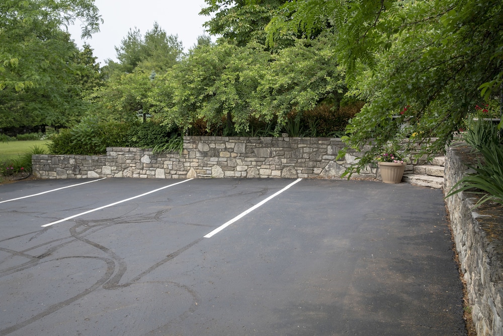 Coachlite Inn - photo 90