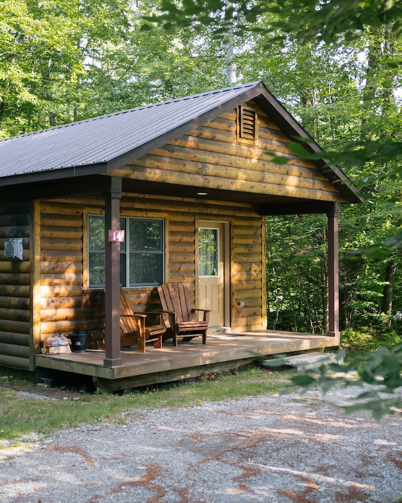 Sterling Ridge Resort - carbon neutral hotel in Jeffersonville