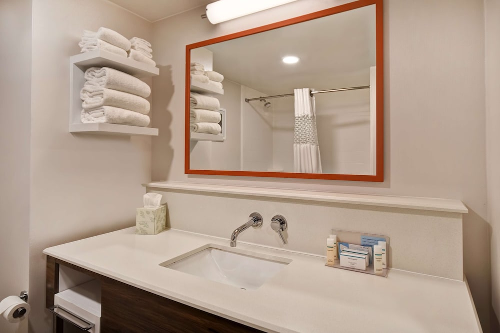 Hampton Inn Birmingham Colonnade 280 - photo 35