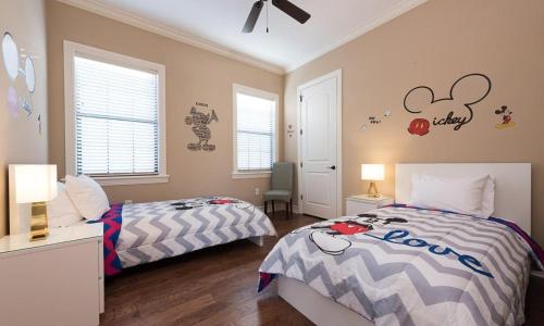 Classic 4 Bdrm Home with Golf Course Views at Reunion — 4-Star Luxury Hotel in Kissimmee, United States