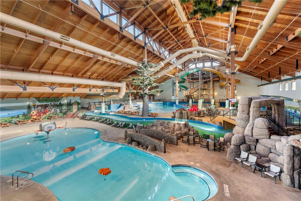 Three Bears Waterpark Resort Near Tomah Ascend Collection Hotel - photo 55