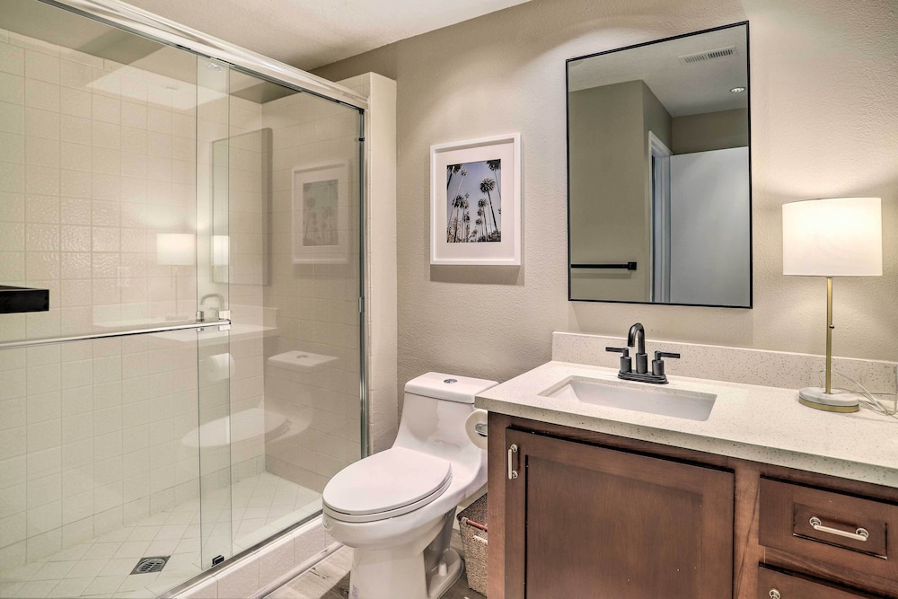 Chic Palm Desert Condo with Resort Style Amenities - photo 5
