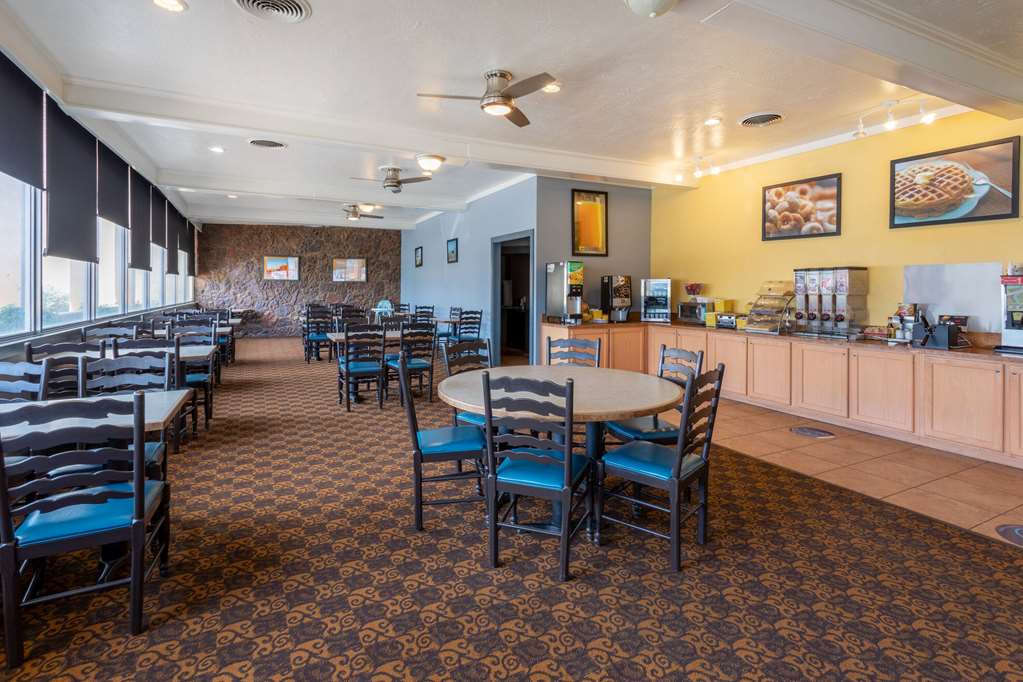 Days Inn & Suites by Wyndham Clovis - photo 27