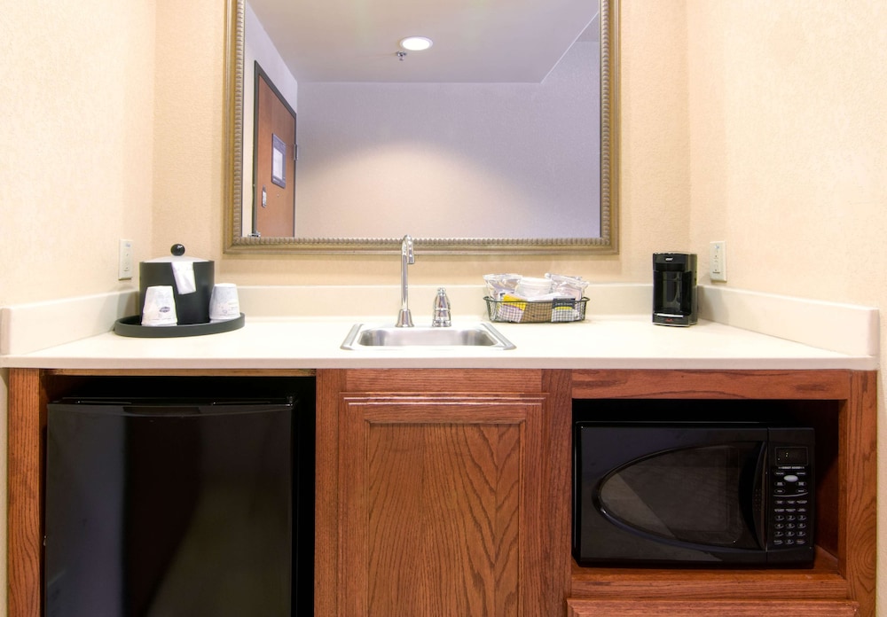 Hampton Inn & Suites Brownsville - photo 9