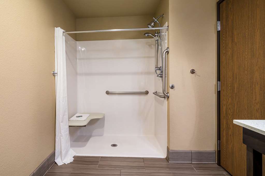 Best Western Golden Spike Inn & Suites - photo 41