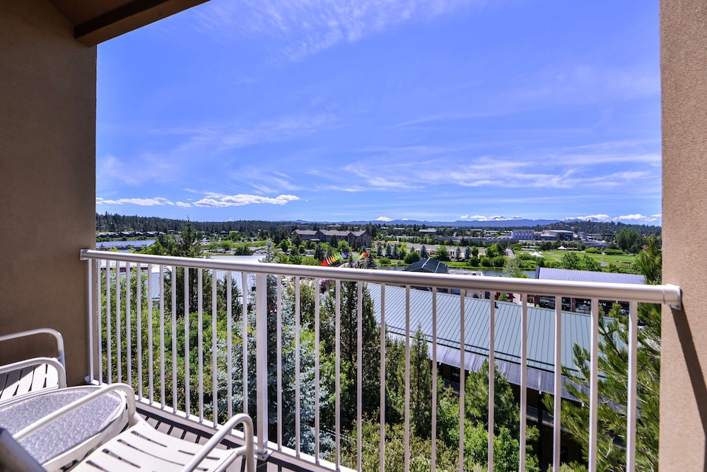 Hilton Garden Inn Bend - photo 51