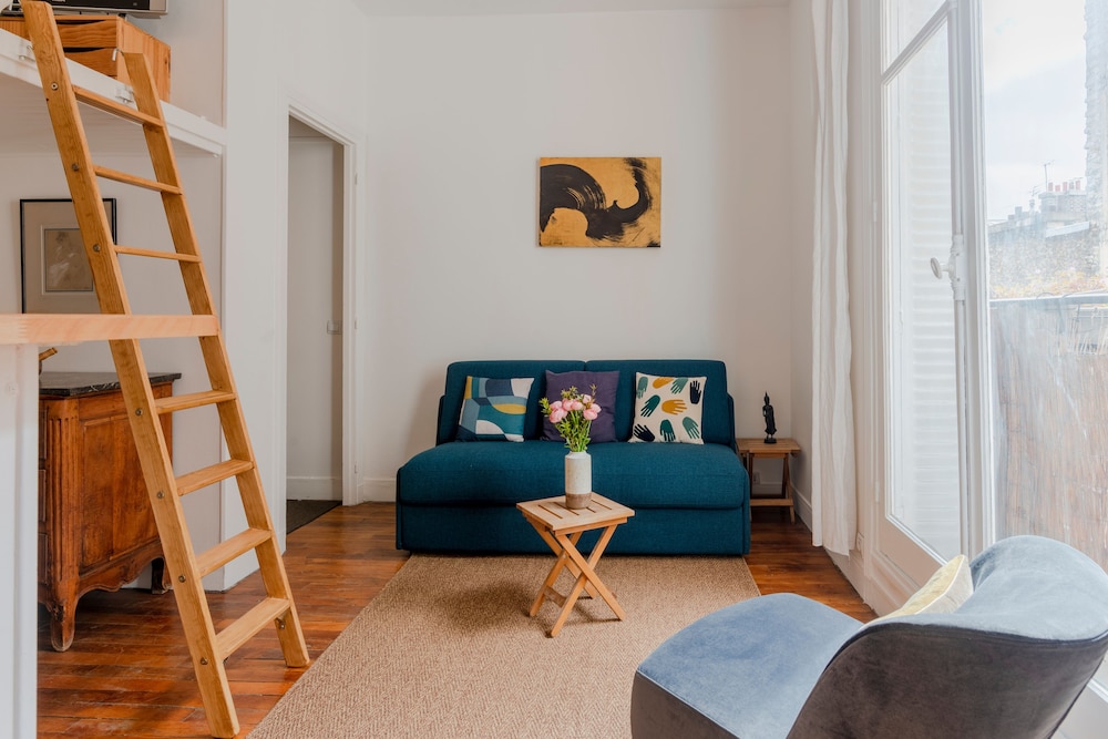 Saint Germain Bac Residence — 4-Star Luxury Hotel in Paris, France