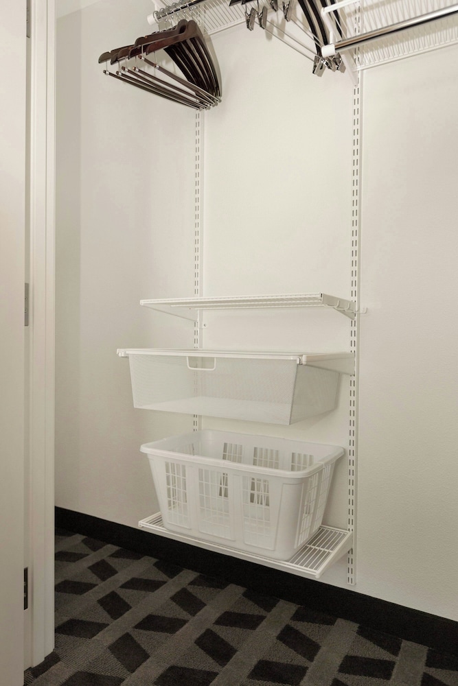 TownePlace Suites by Marriott Cedar Rapids Marion - photo 14
