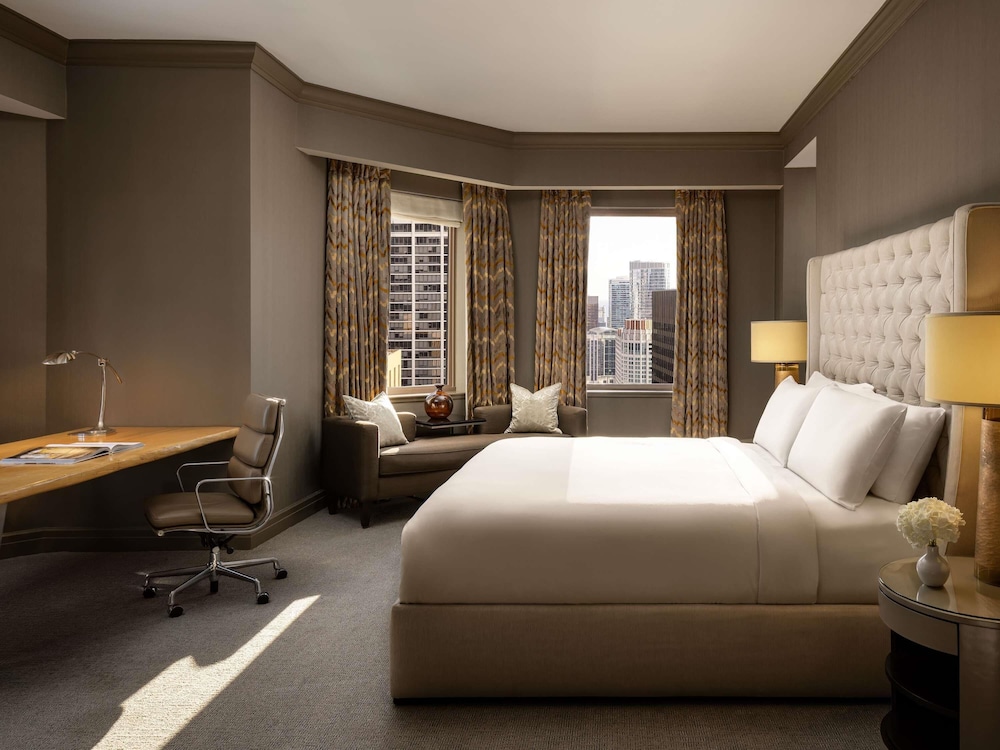 Fairmont Chicago at Millennium Park Gold Experience - photo 27