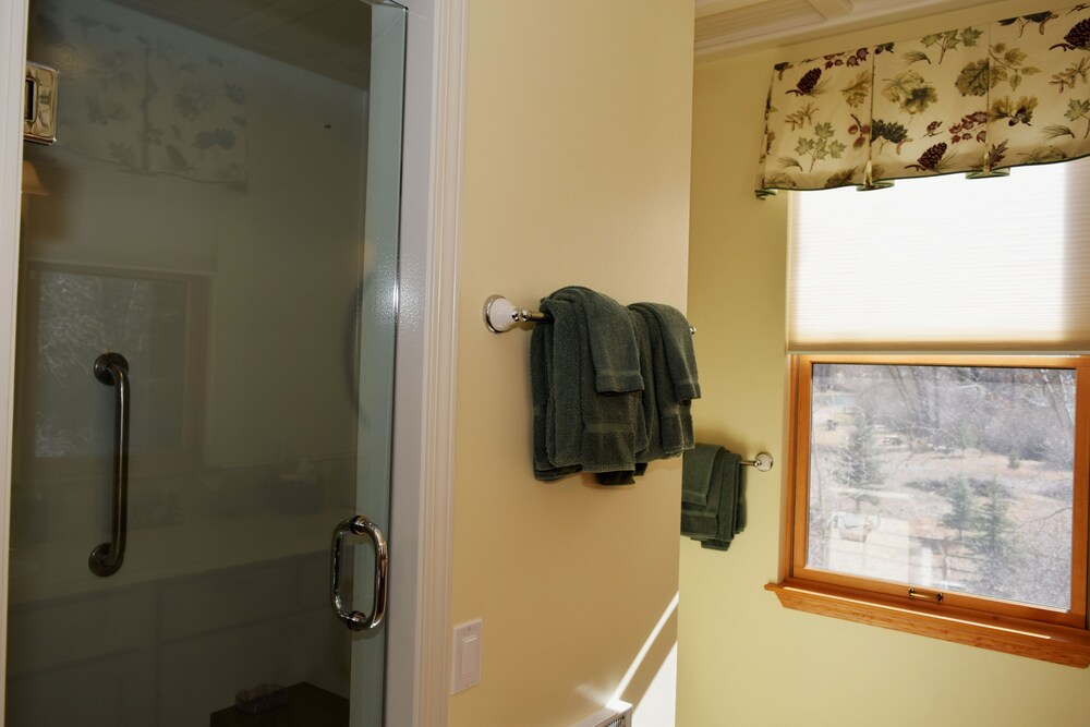 Double Dog Inn - photo 50
