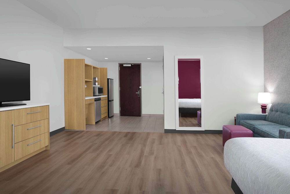 Home2 Suites by Hilton Clarksville Ft. Campbell - photo 21