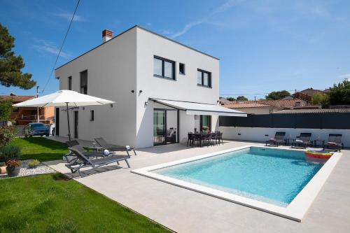 Villa Rudina — 4-Star Luxury Hotel in Medulin, Croatia