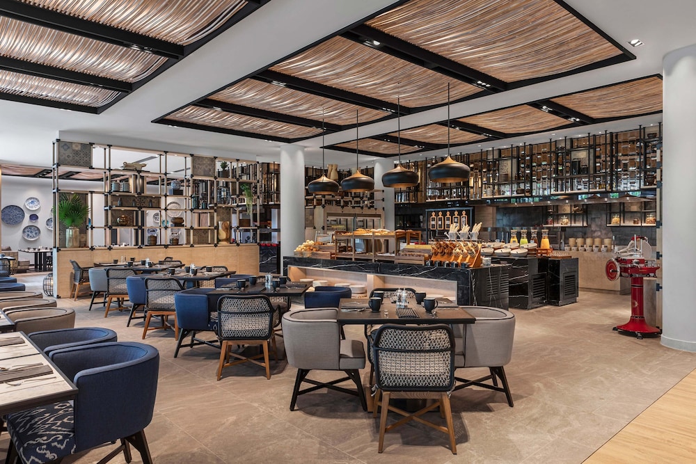 מזון ומשקאות