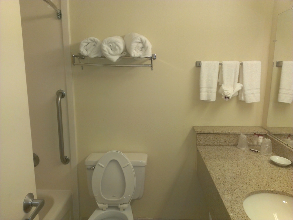Hotel I 64 Richmond - photo 13