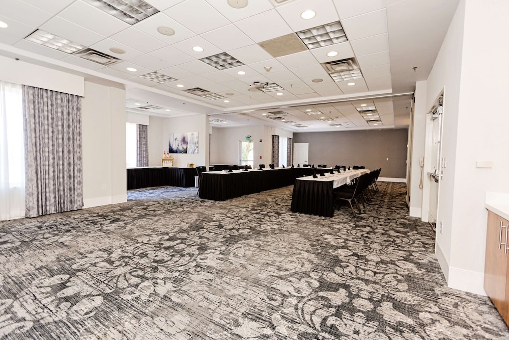 Hilton Garden Inn Temple Medical Center - photo 68