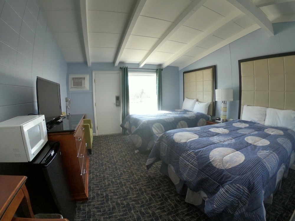 Copper Lantern Motor Lodge - photo 30