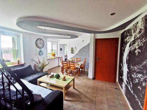 willa Majfill — 4-Star Luxury Hotel in Szklarska Poreba, Poland