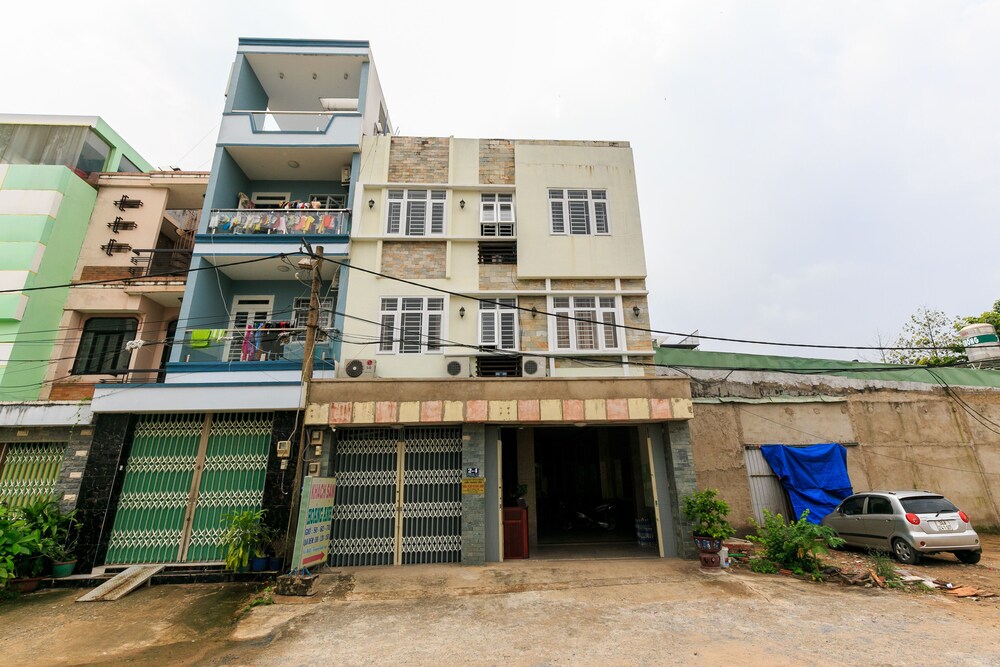 Oyo 521 Hoang Anh Hotel in Quan Bay, Vietnam