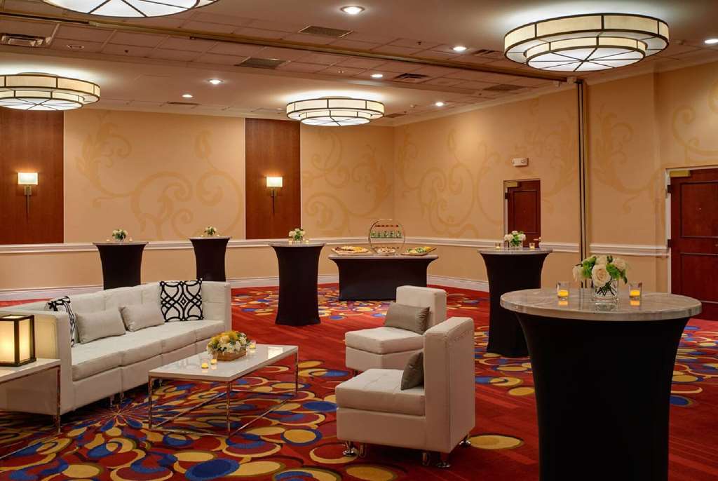 Wyndham Cleveland Airport - photo 19