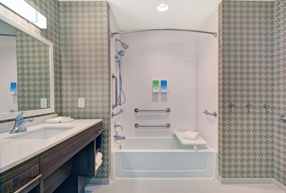 Home2 Suites by Hilton Charleston Daniel Island - photo 21