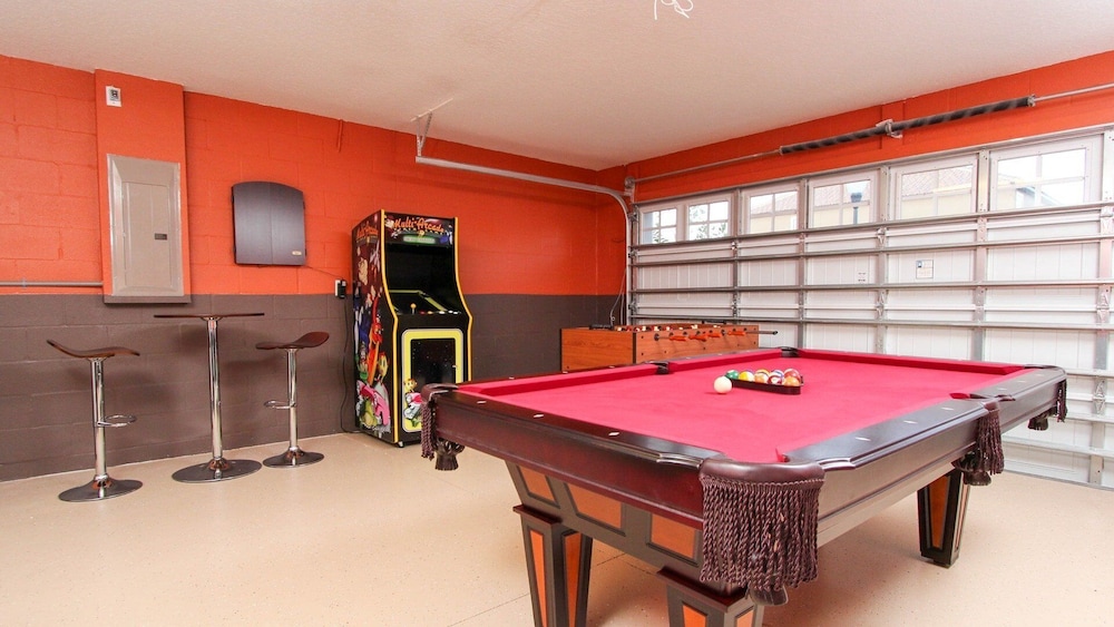 1405 Thunderbird Road - last minute hotel in Davenport