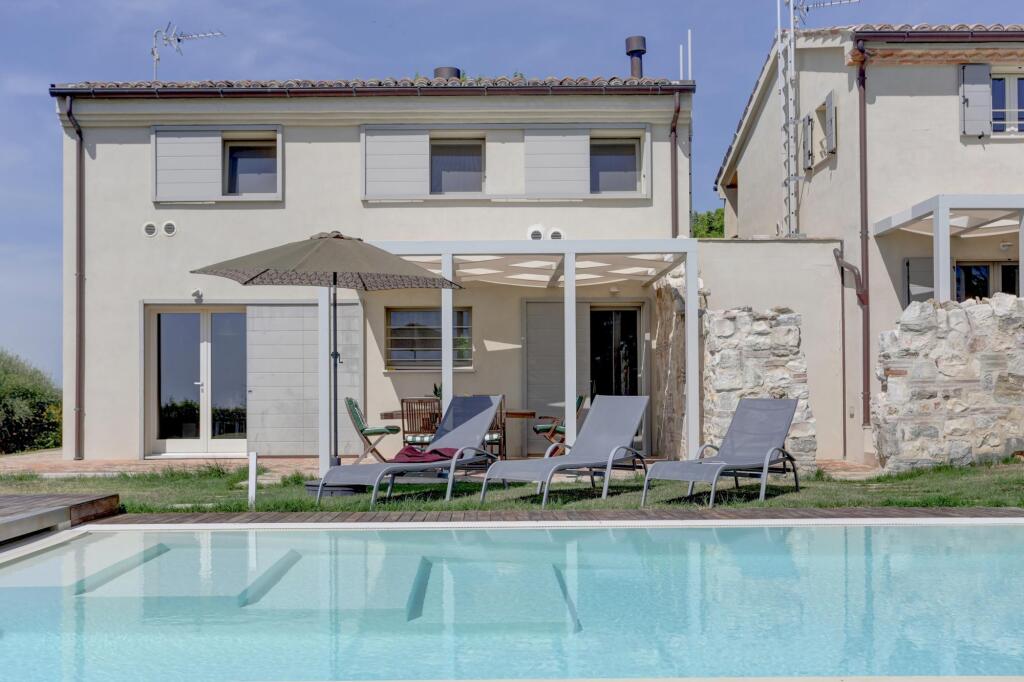 Il Vigneto di Montefreddo My Extra Home — 4-Star Luxury Hotel in Sirolo, Italy