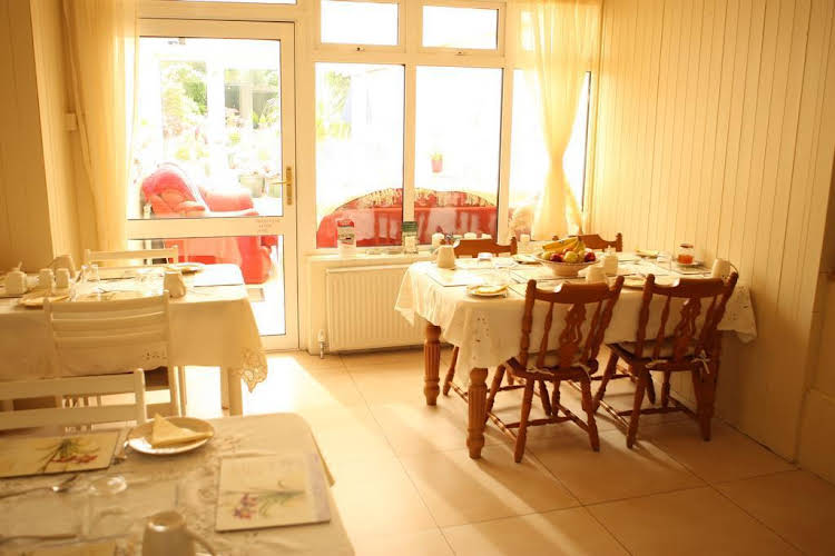 ODriscolls Bed & Breakfast — 4-Star Luxury Hotel in Gaillimh, Republic of Ireland