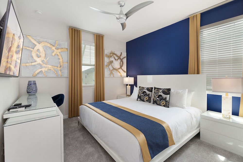 Solara Resort Luxury 9 Bedroom Homes - photo 12