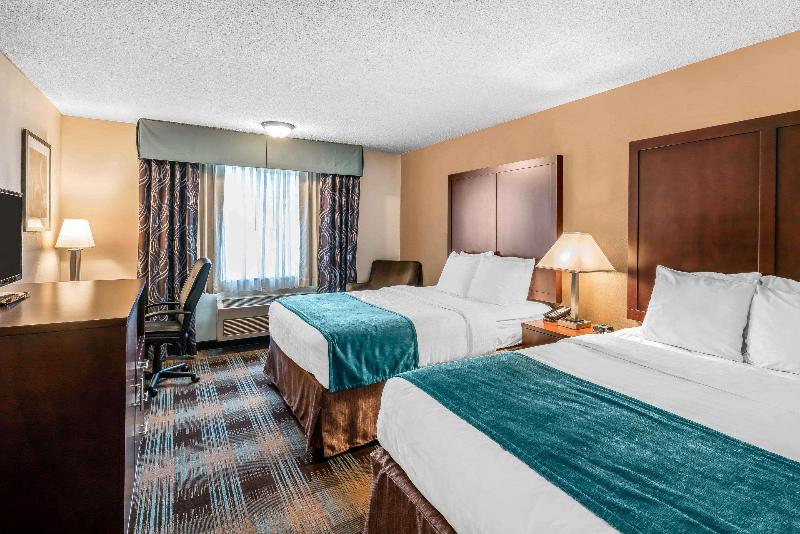 Clarion Inn near JBLM - photo 11