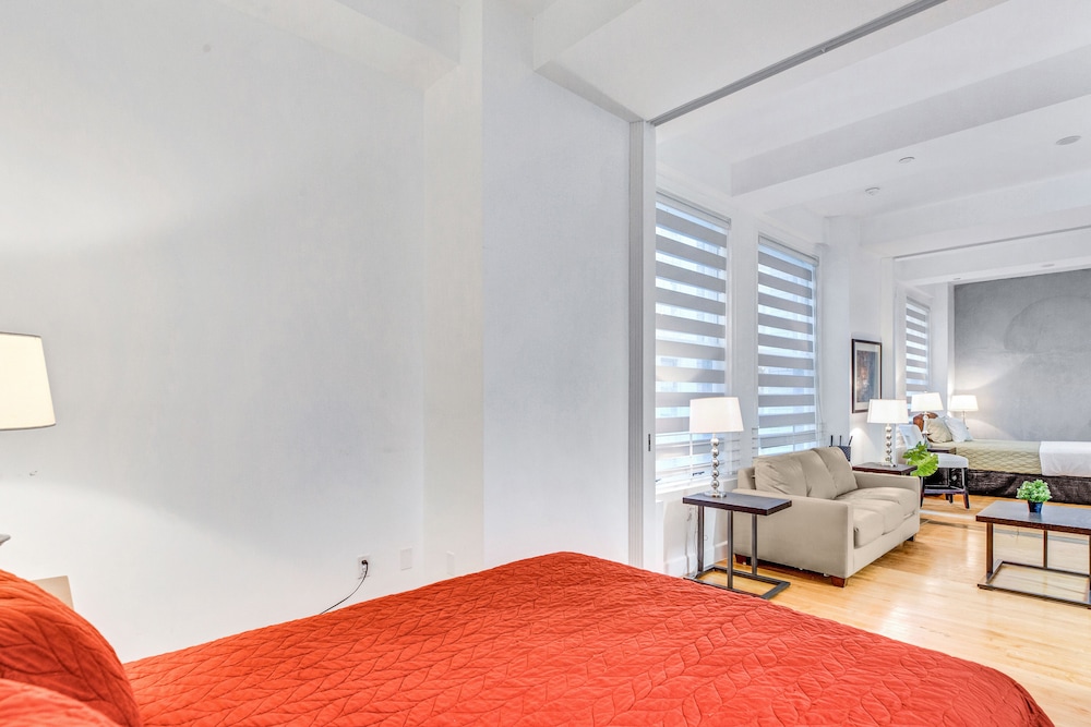 One Lux Stay HWH Downtown Los Angeles - photo 28