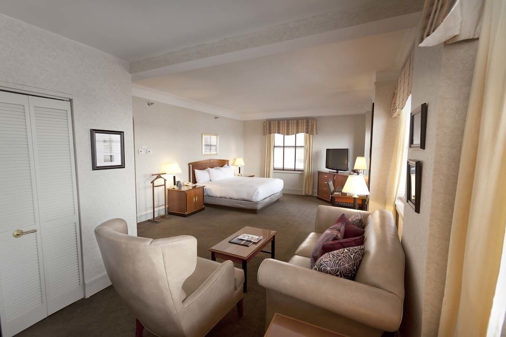 Hilton Cincinnati Netherland Plaza - photo 28