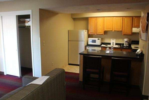 Hawthorn Extended Stay by Wyndham Wichita - photo 27