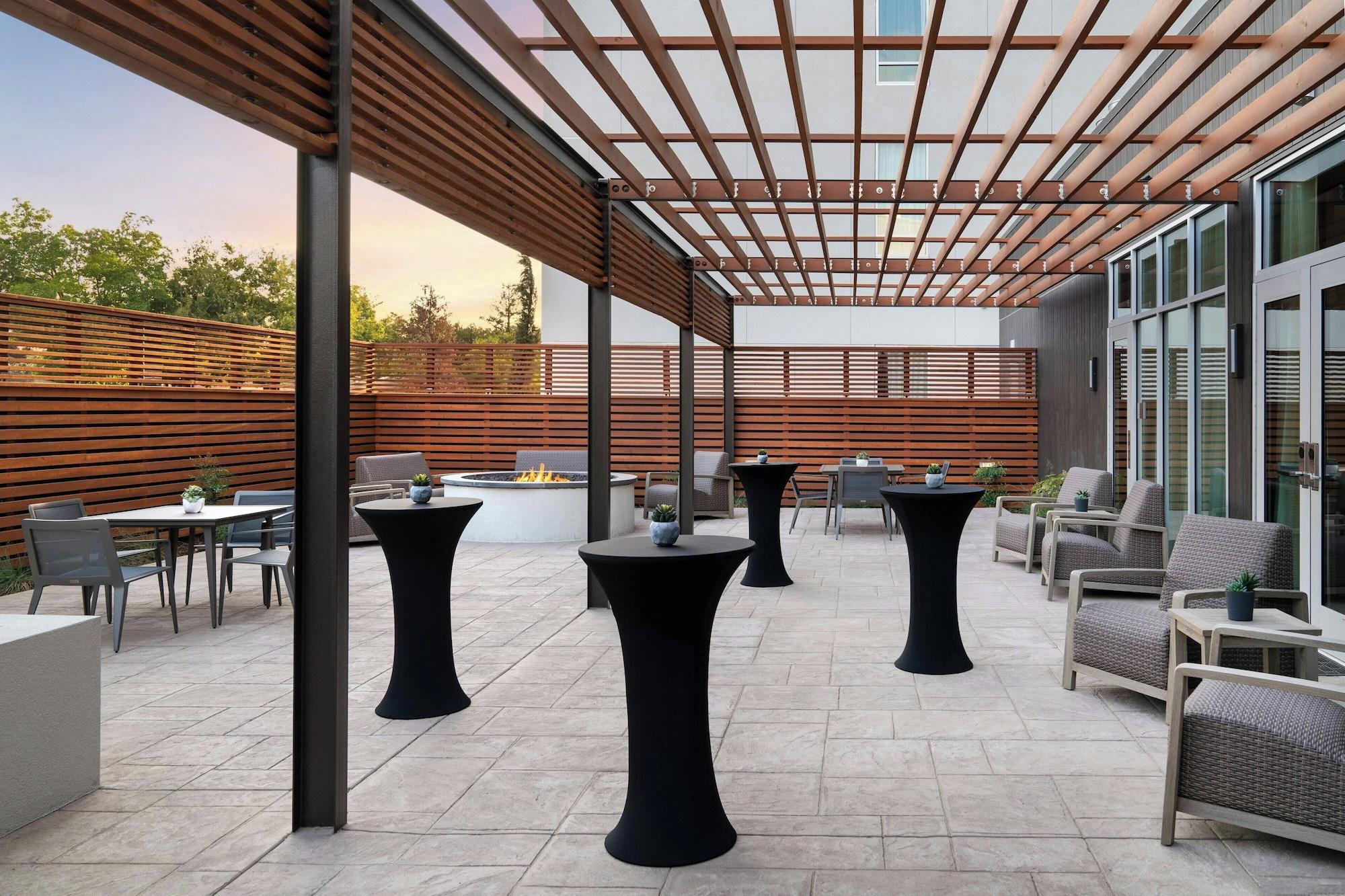 Courtyard by Marriott Fresno Clovis - photo 30