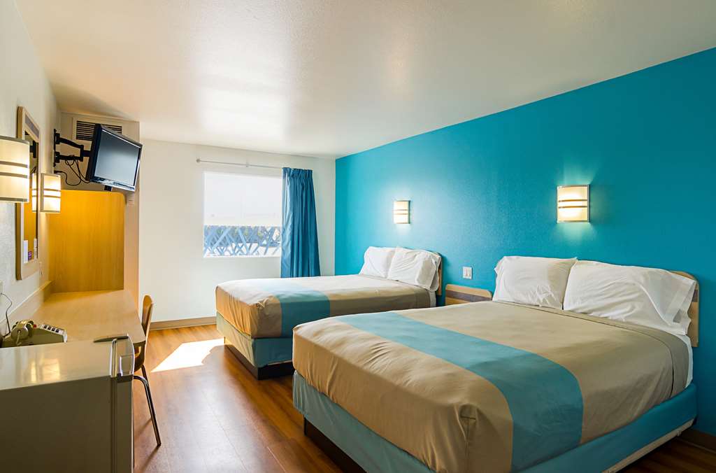 Motel 6 Wheatland WY - photo 25