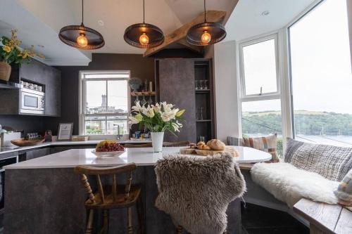 Marners Rock No 2 — 4-Star Luxury Hotel in Fowey, United Kingdom