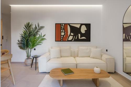Acropolis Loom Suite — 4-Star Luxury Hotel in Athens, Greece