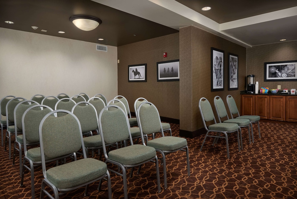 Hampton Inn Beaumont - photo 30