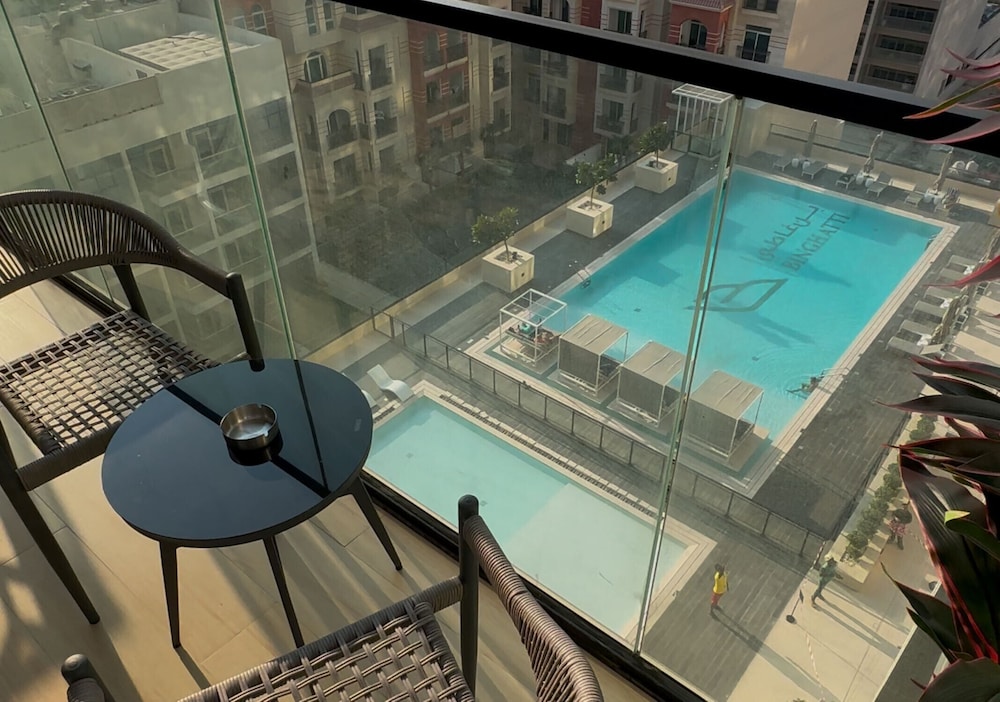 Stylish 1br Apartment Jvc Balcony Parking — 4-Star Luxury Hotel in Dubai, United Arab Emirates