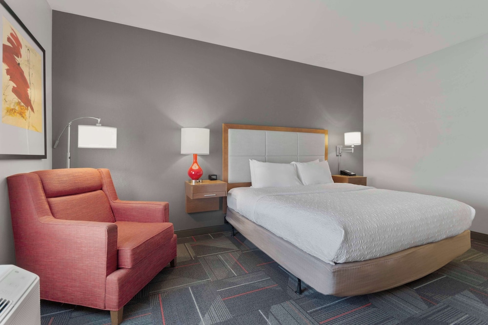 Hampton Inn & Suites Columbus Scioto Downs - photo 14
