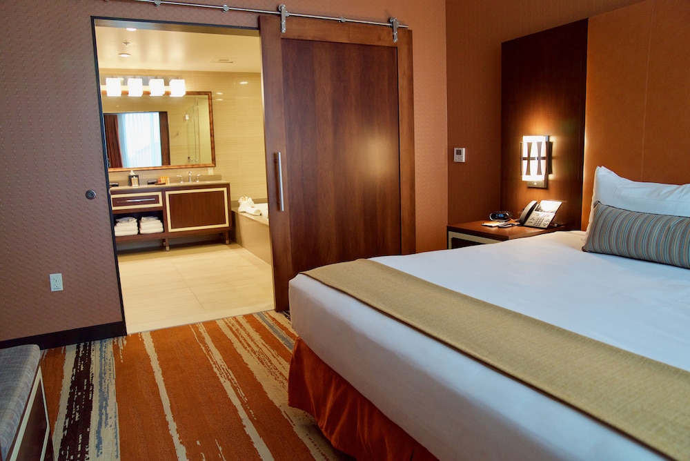 Osage Casino Hotel Tulsa - photo 16
