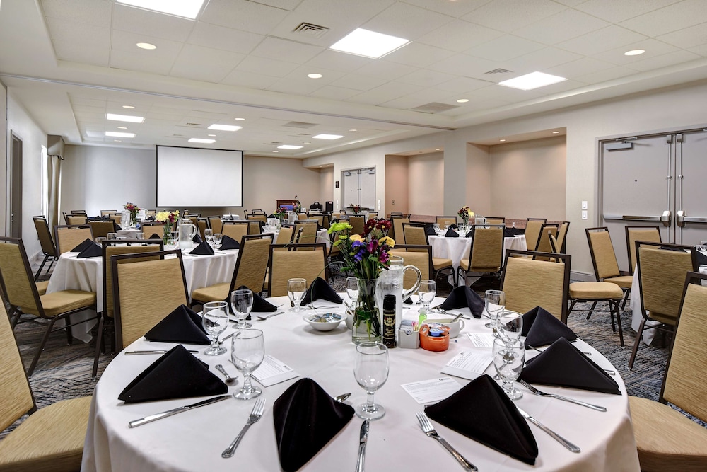 Hilton Garden Inn Ft Myers - photo 37