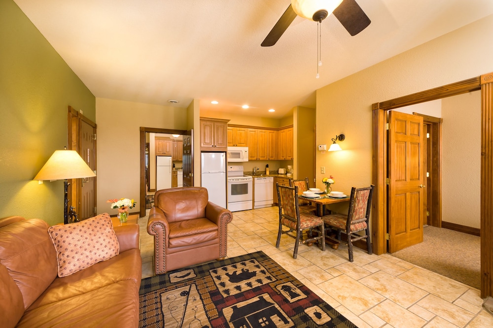 Westgate Smoky Mountain Resort & Spa - photo 33