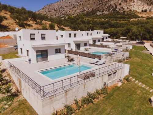 Plataria Sunrise Resort — Plataria — photo 4